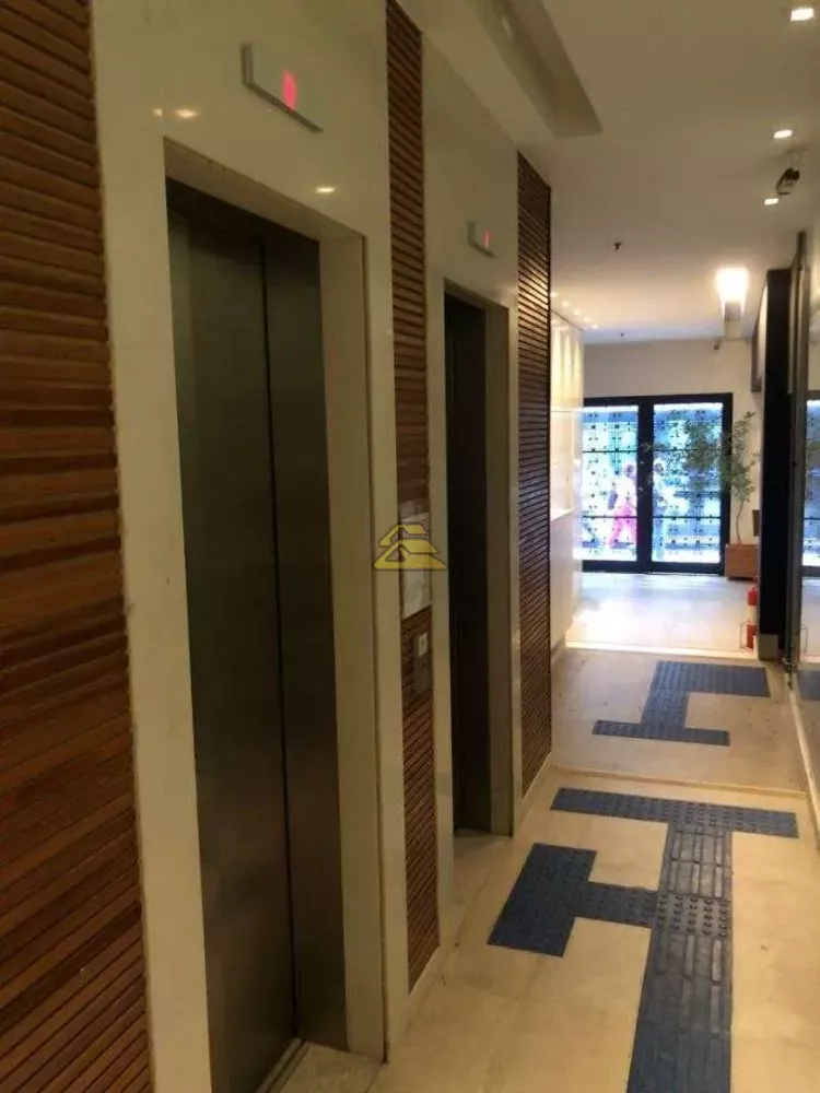 Prédio Inteiro, 2100 m² - Foto 1