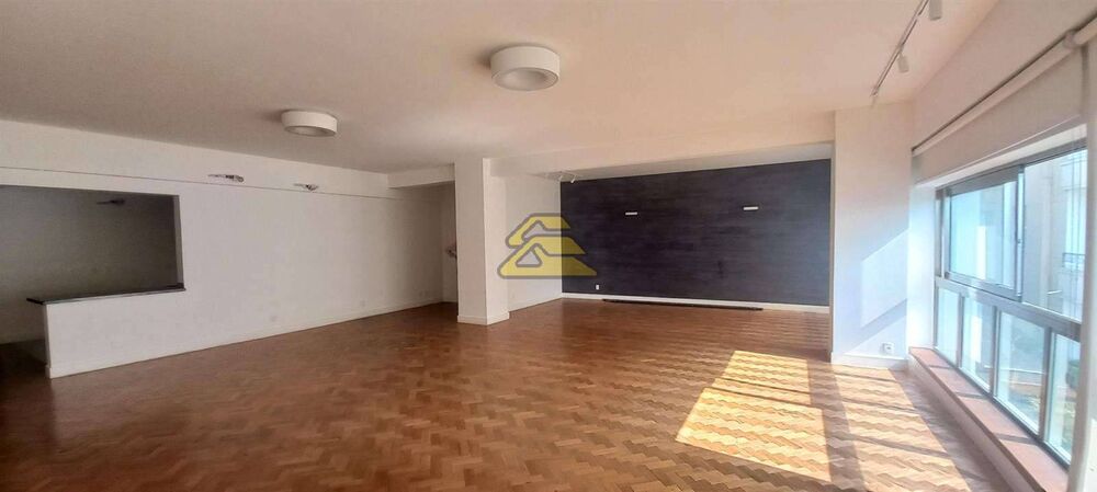 Apartamento para alugar com 3 quartos, 300m² - Foto 4