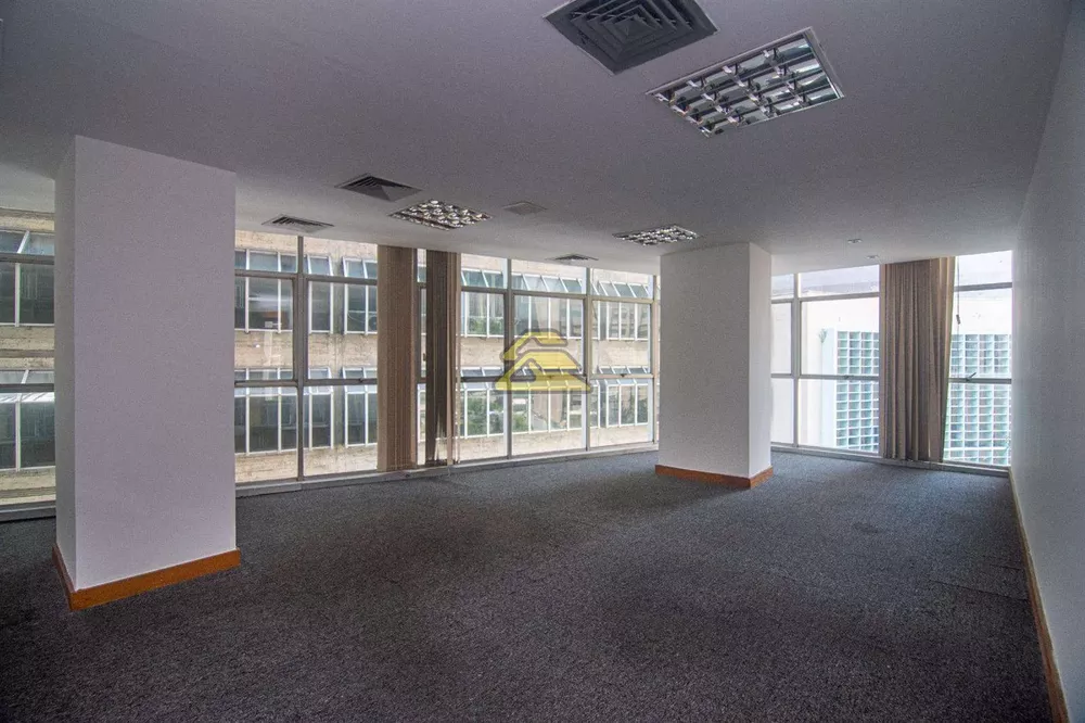 Sala-Conjunto, 300 m² - Foto 1