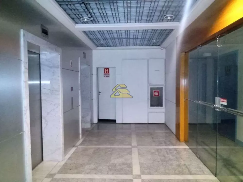 Sala-Conjunto, 678 m² - Foto 1
