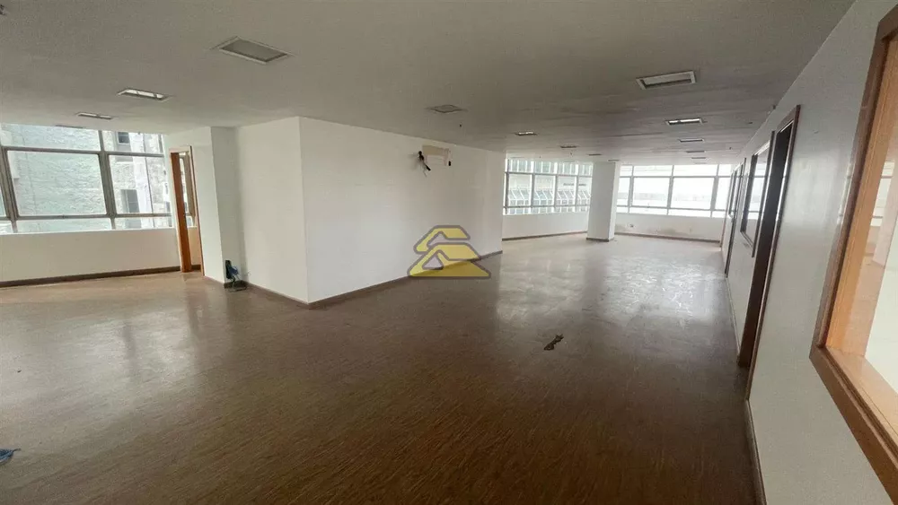 Sala-Conjunto, 300 m² - Foto 1