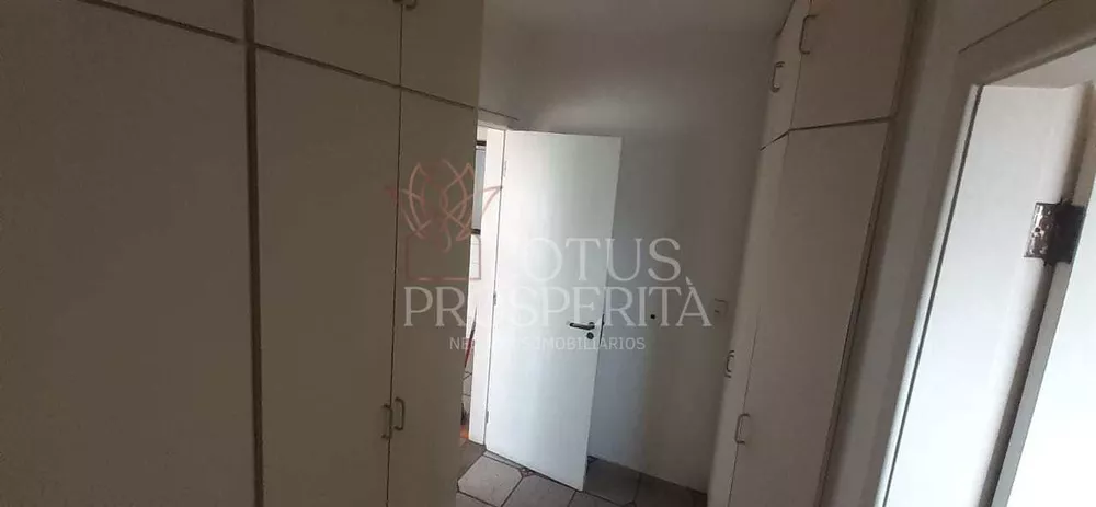 Apartamento à venda com 3 quartos, 214m² - Foto 18