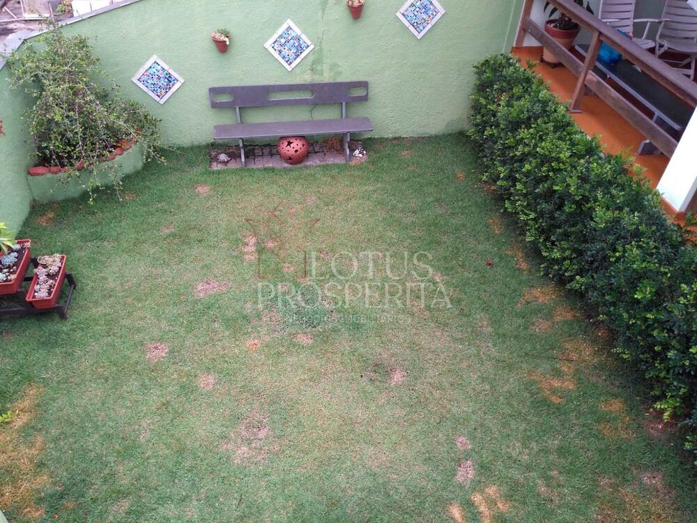 Sobrado, 3 quartos, 263 m² - Foto 1