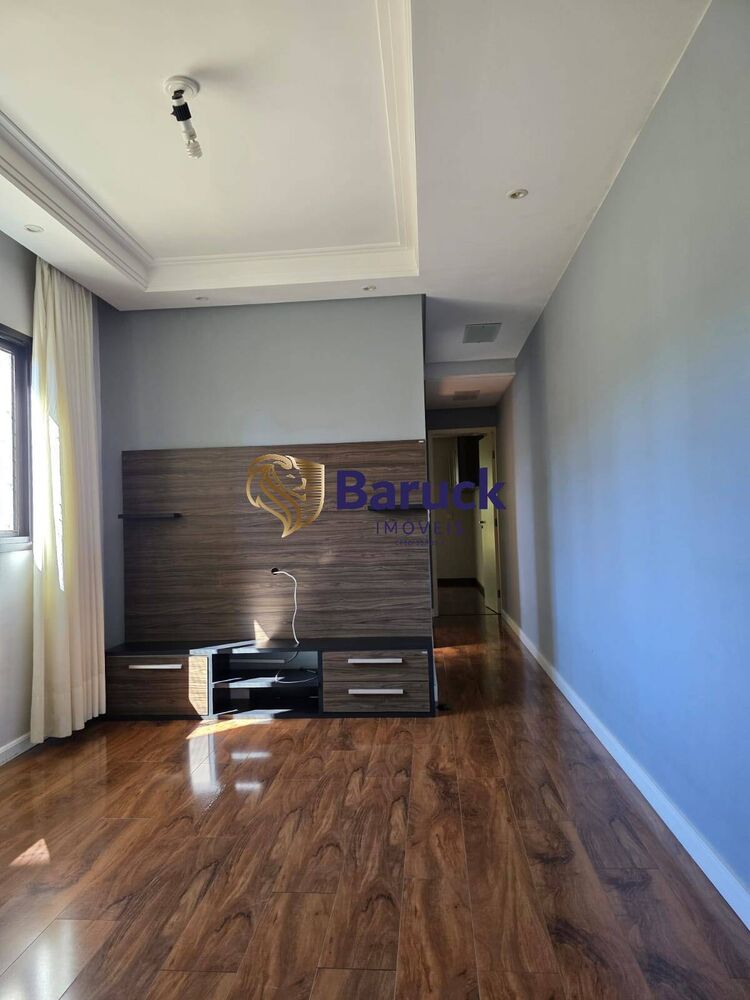 Apartamento à venda com 2 quartos, 70m² - Foto 2
