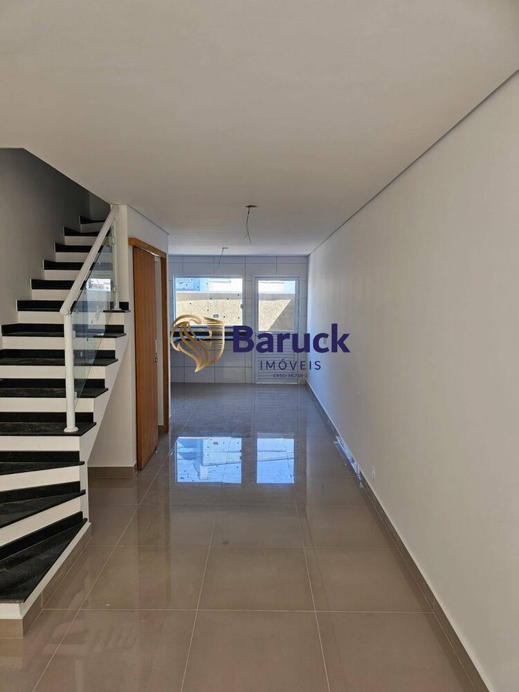 Sobrado à venda com 2 quartos, 90m² - Foto 1