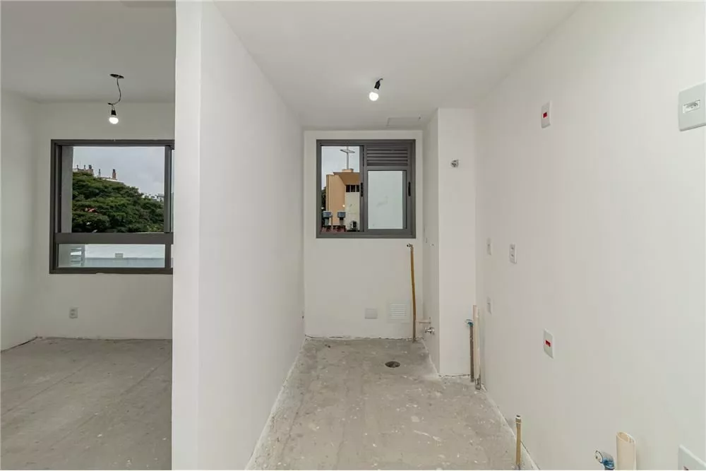 Apartamento à venda com 2 quartos, 61m² - Foto 2