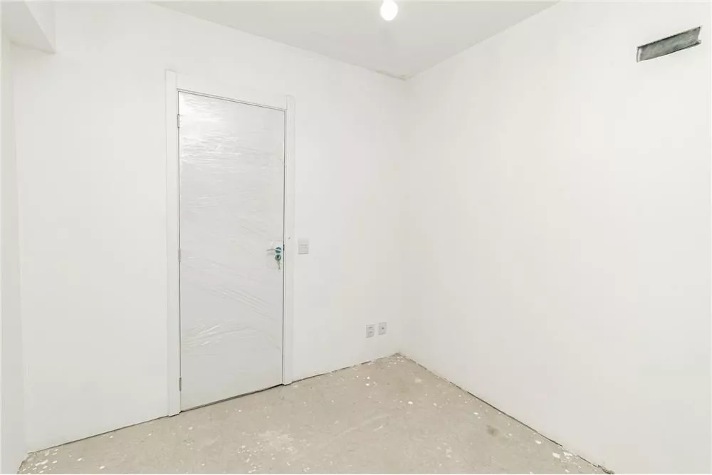 Apartamento à venda com 2 quartos, 61m² - Foto 5