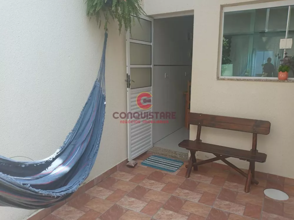 Sobrado à venda com 2 quartos, 119m² - Foto 1