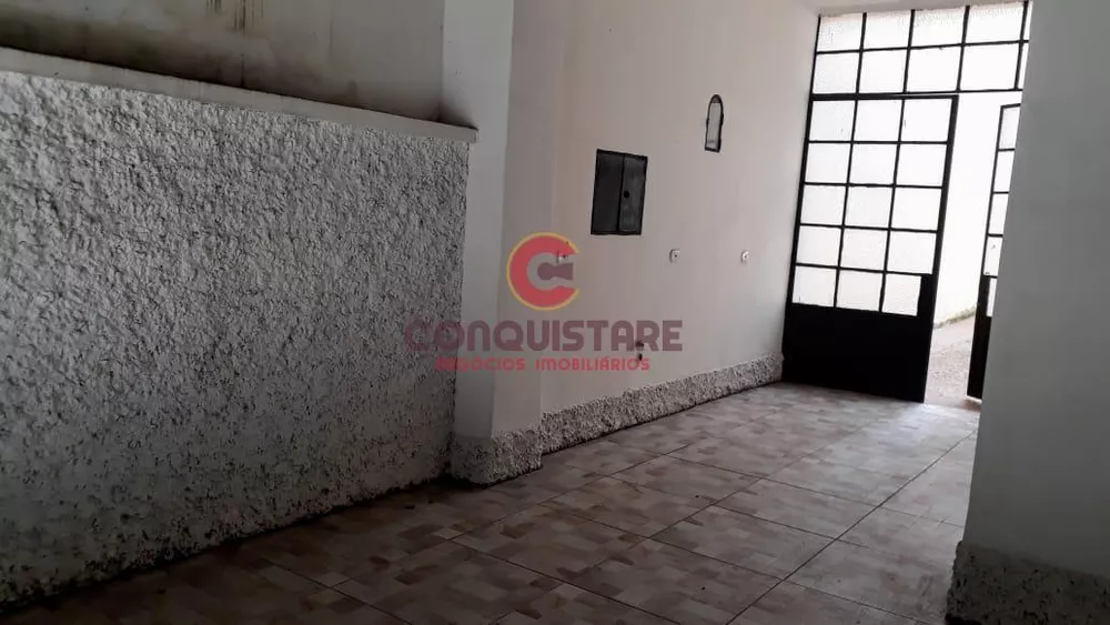 Sobrado à venda com 4 quartos, 240m² - Foto 2