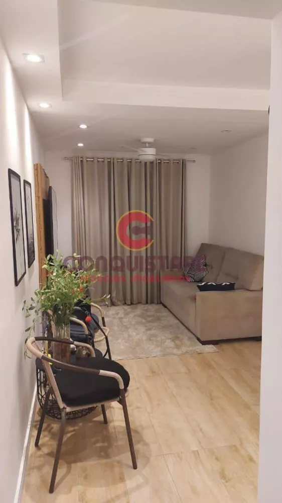 Apartamento à venda com 2 quartos, 60m² - Foto 1