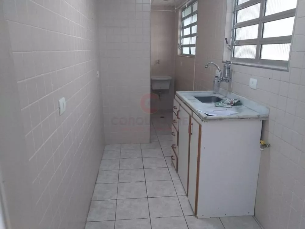 Apartamento à venda com 1 quarto, 40m² - Foto 2