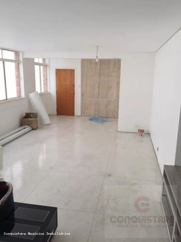 Apartamento à venda com 3 quartos, 141m² - Foto 3