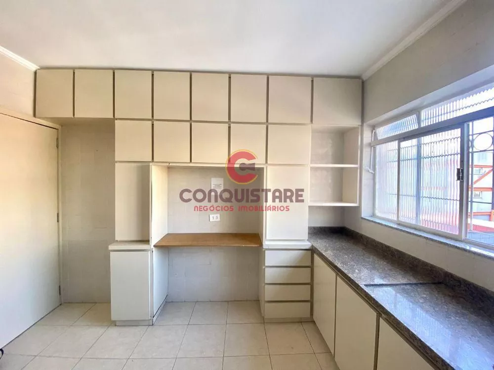 Sobrado à venda com 2 quartos, 190m² - Foto 5