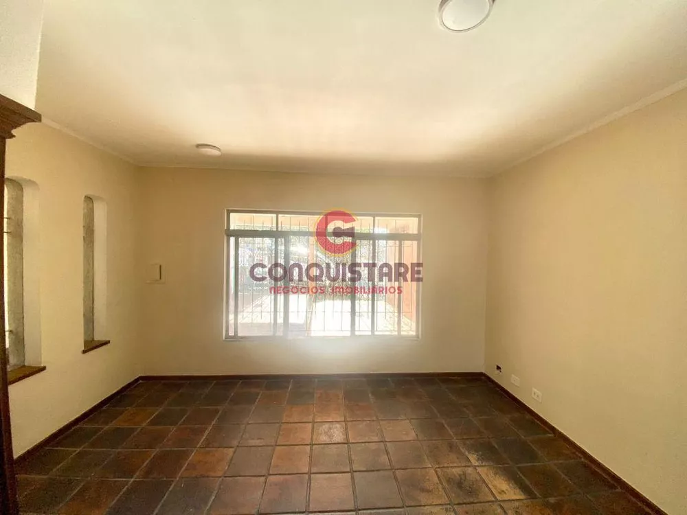 Sobrado à venda com 2 quartos, 190m² - Foto 1