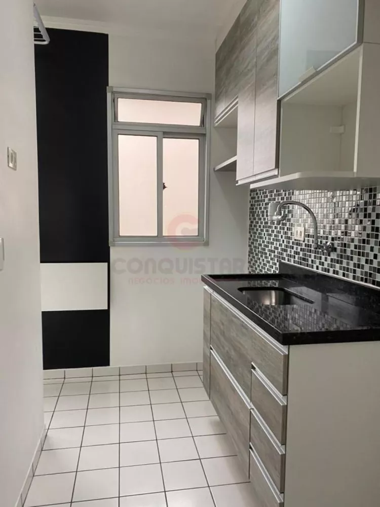 Apartamento à venda com 2 quartos, 44m² - Foto 4