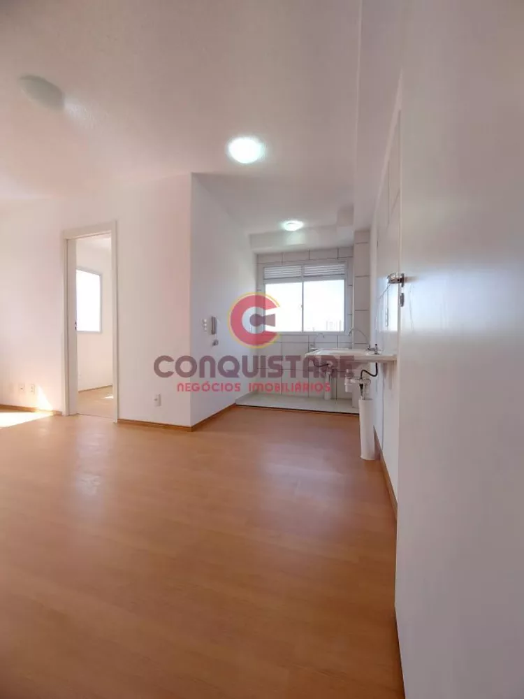 Apartamento à venda com 2 quartos, 38m² - Foto 2