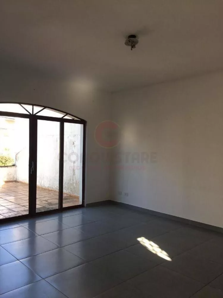 Sobrado à venda com 3 quartos, 310m² - Foto 4