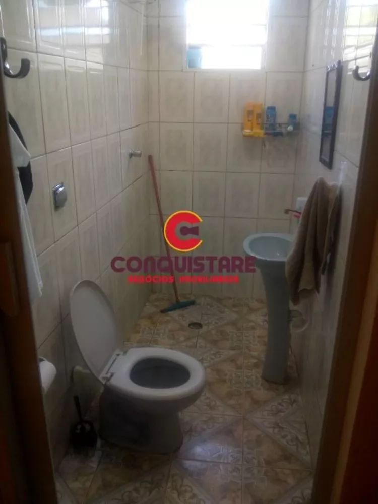 Casa à venda com 4 quartos, 300m² - Foto 2