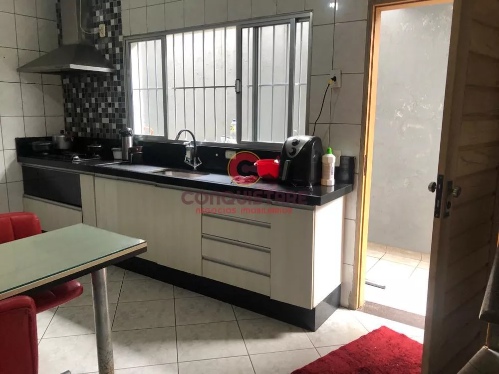 Sobrado à venda com 4 quartos, 174m² - Foto 2