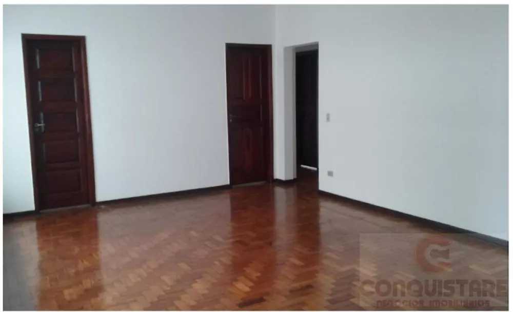 Apartamento à venda com 3 quartos, 135m² - Foto 2