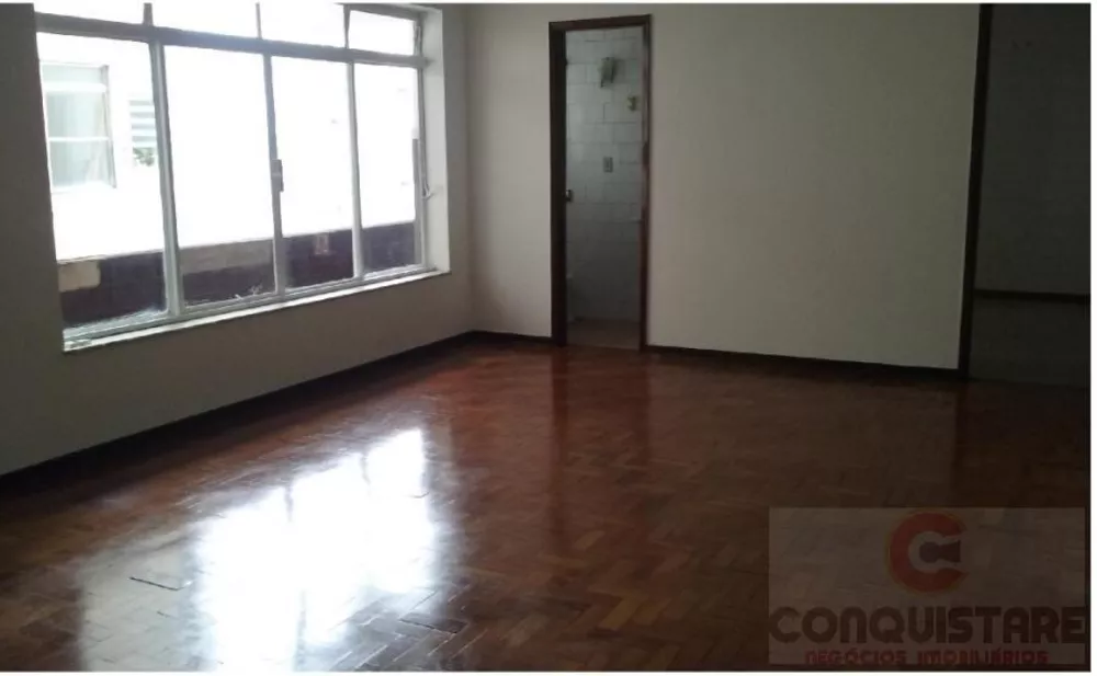 Apartamento à venda com 3 quartos, 135m² - Foto 1