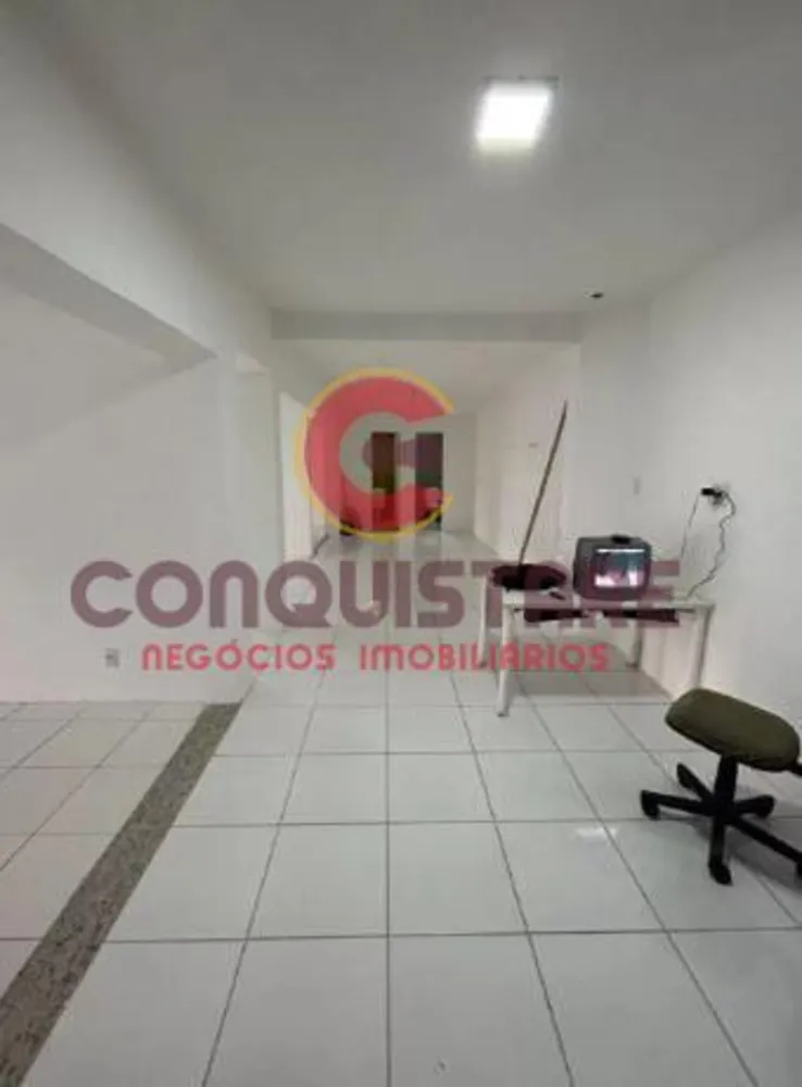 Depósito-Galpão, 706 m² - Foto 1
