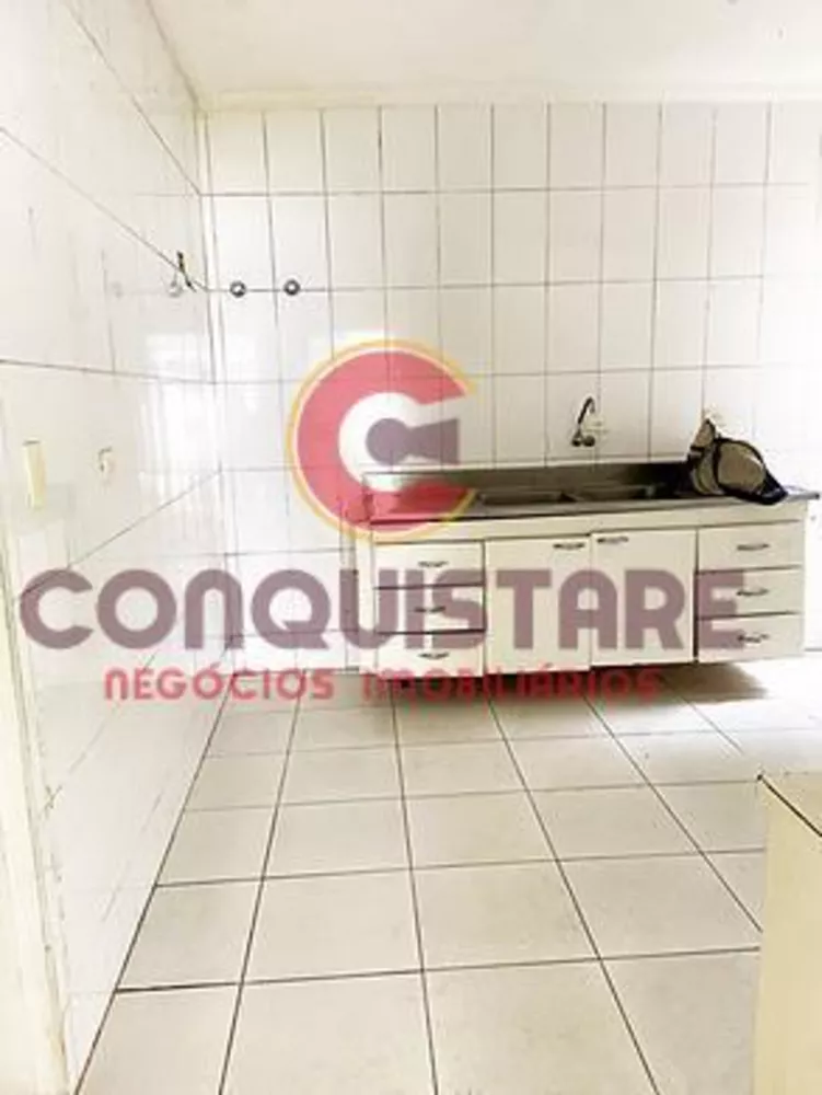 Casa para alugar com 4 quartos, 949m² - Foto 5