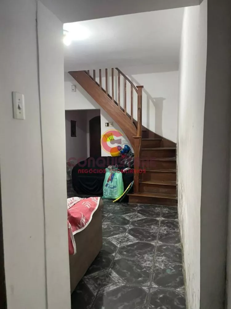 Sobrado à venda com 3 quartos, 160m² - Foto 1