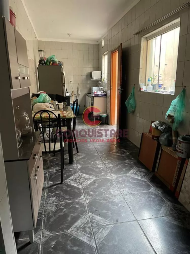 Sobrado à venda com 3 quartos, 160m² - Foto 4