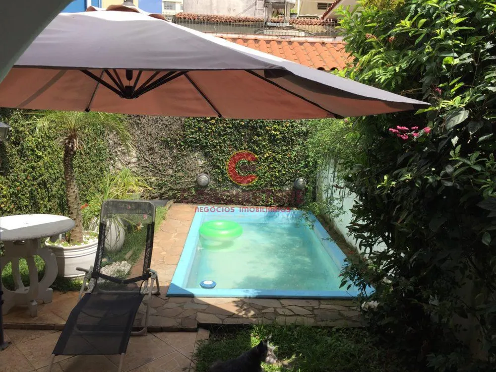 Casa, 6 quartos, 260 m² - Foto 11