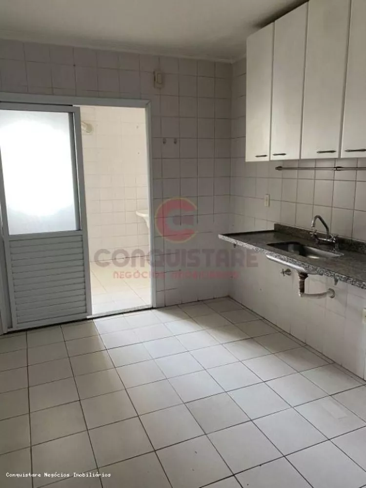 Apartamento para alugar com 3 quartos, 186m² - Foto 6