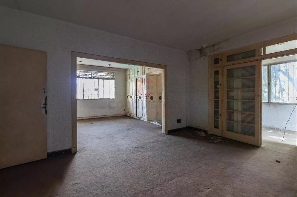 Casa à venda com 5 quartos, 1000m² - Foto 13