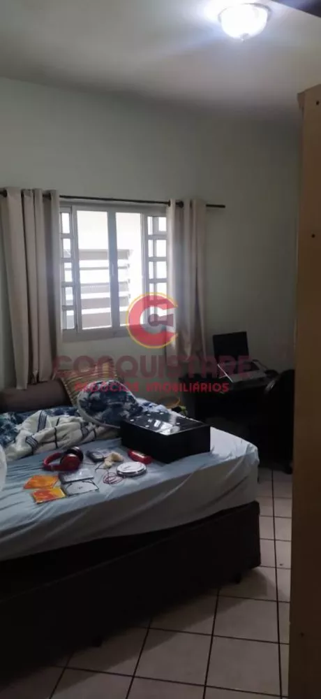 Casa à venda com 3 quartos, 250m² - Foto 7