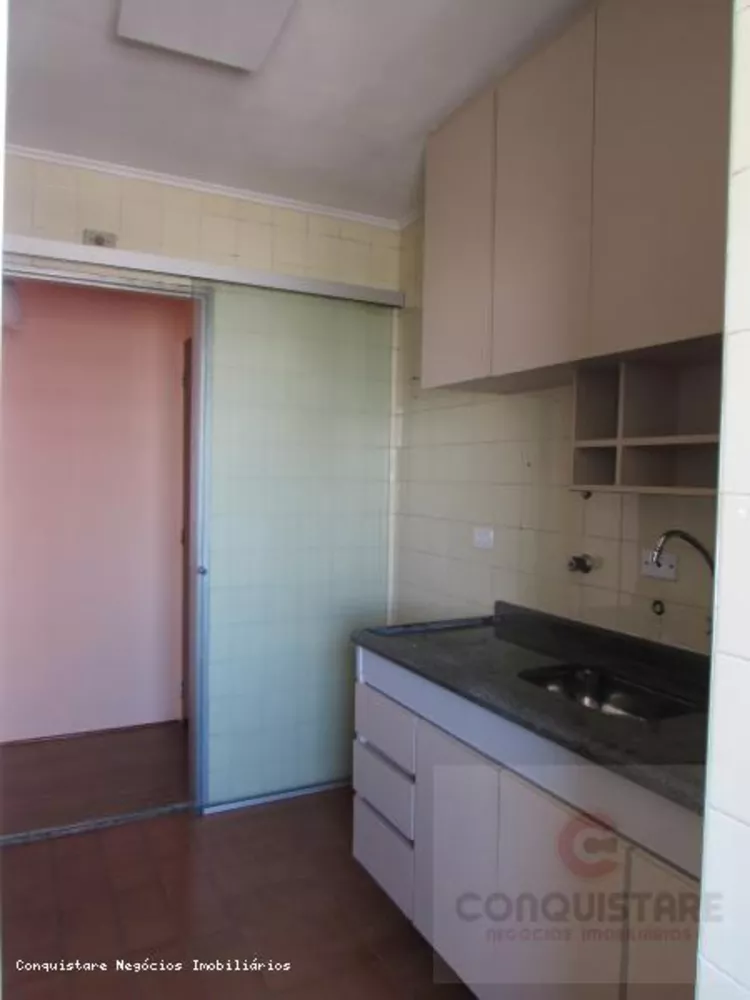 Apartamento à venda com 2 quartos, 58m² - Foto 3