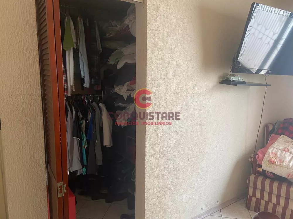 Casa à venda com 4 quartos, 245m² - Foto 14