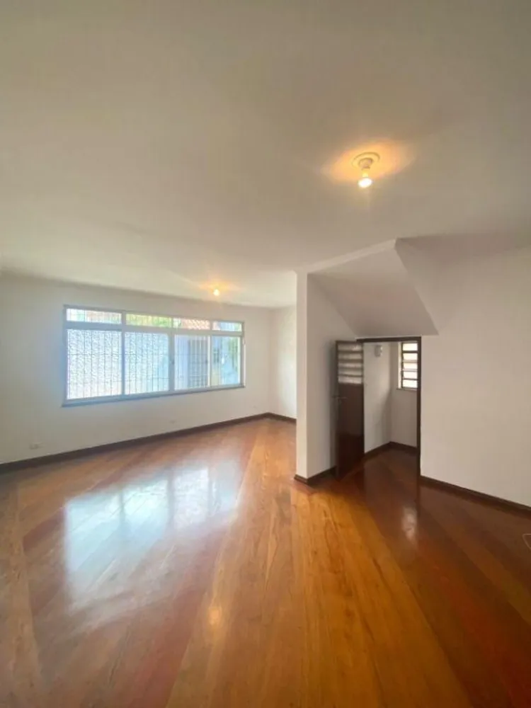 Sobrado, 6 quartos, 224 m² - Foto 2