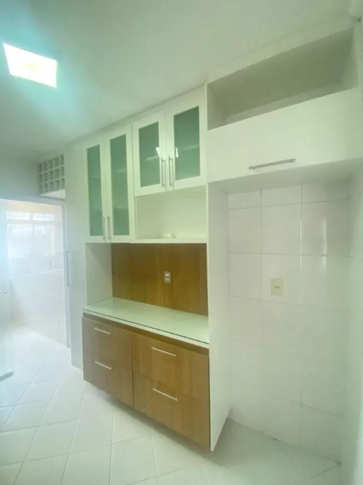 Apartamento à venda com 2 quartos, 77m² - Foto 2