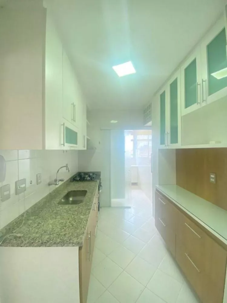 Apartamento à venda com 2 quartos, 77m² - Foto 1