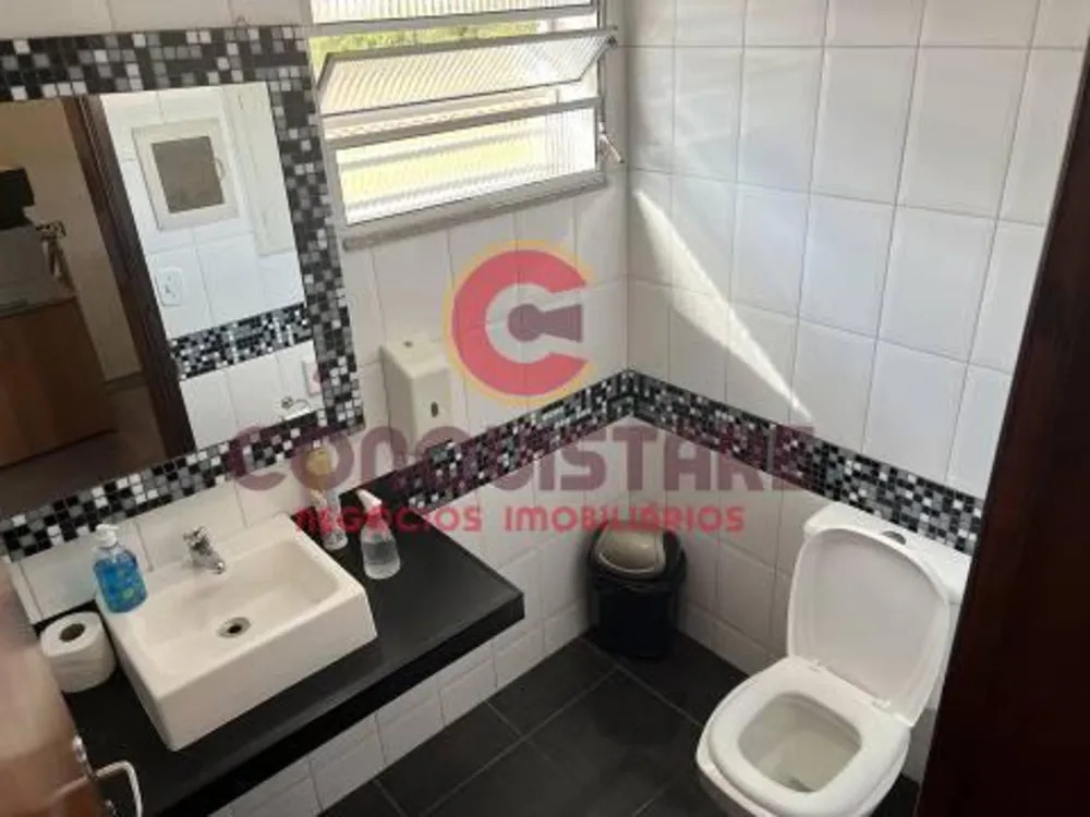 Prédio Inteiro - Foto 1