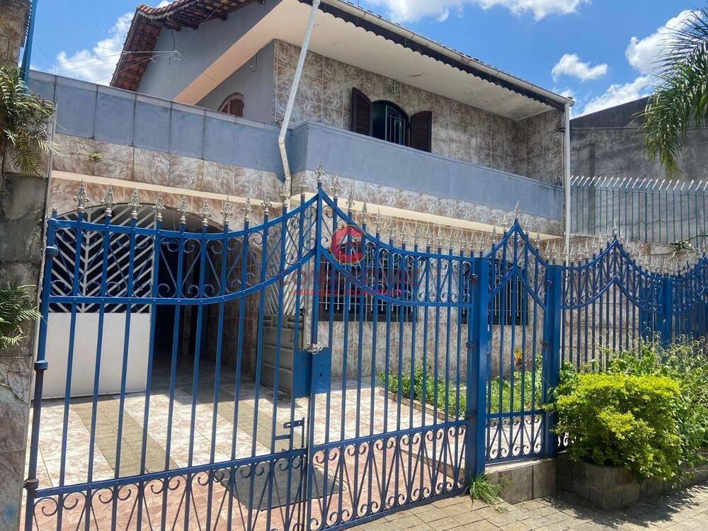 Sobrado à venda com 3 quartos, 221m² - Foto 2