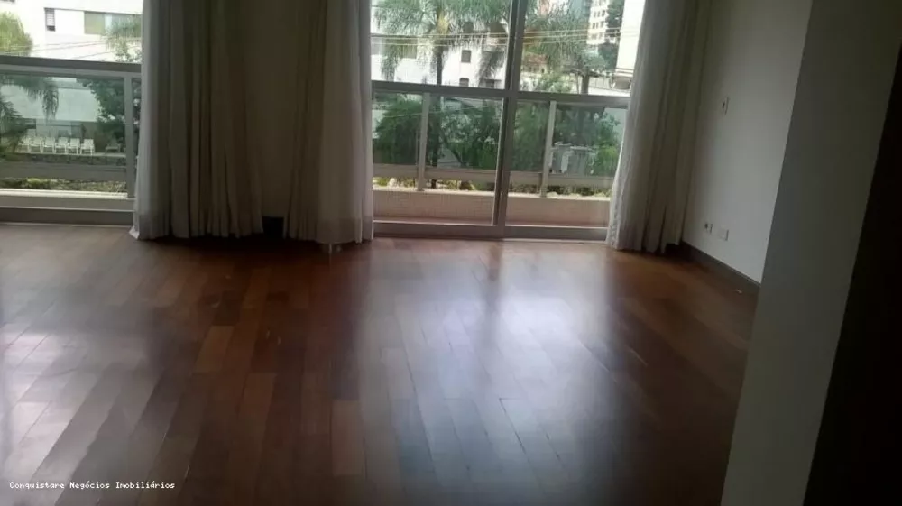 Apartamento à venda com 3 quartos, 160m² - Foto 8