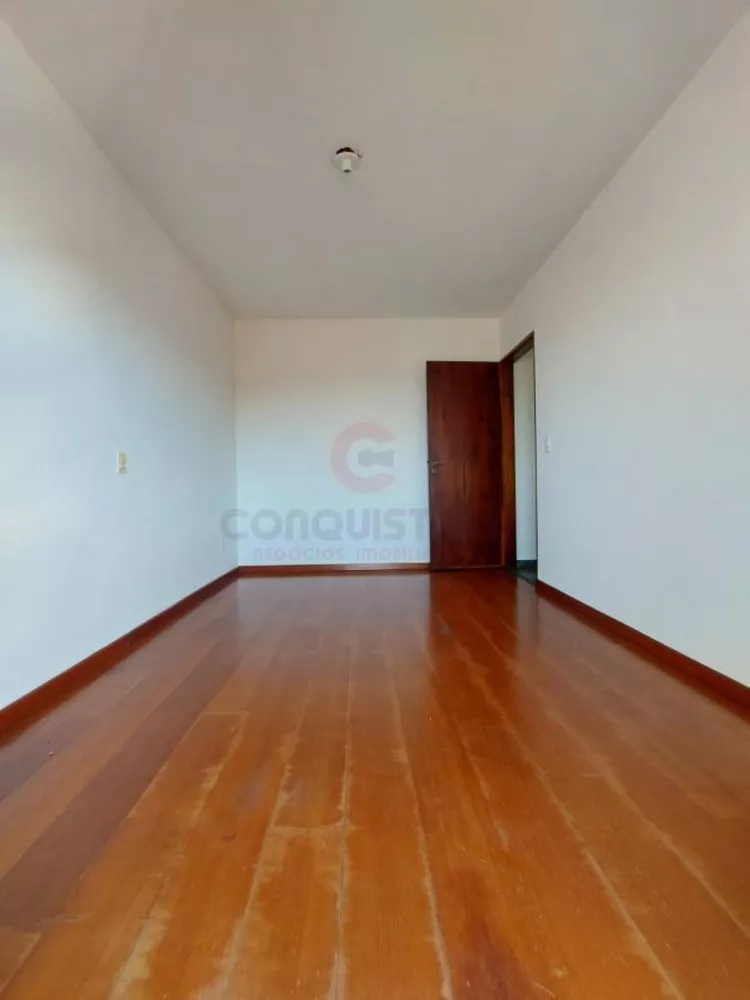 Casa à venda com 2 quartos, 108m² - Foto 13