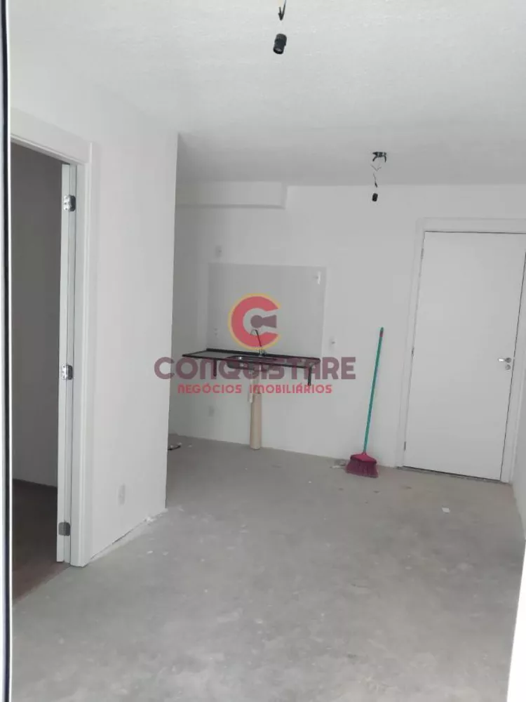 Apartamento à venda com 2 quartos, 36m² - Foto 2