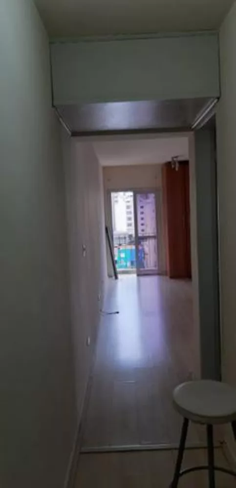 Apartamento à venda com 1 quarto, 40m² - Foto 9