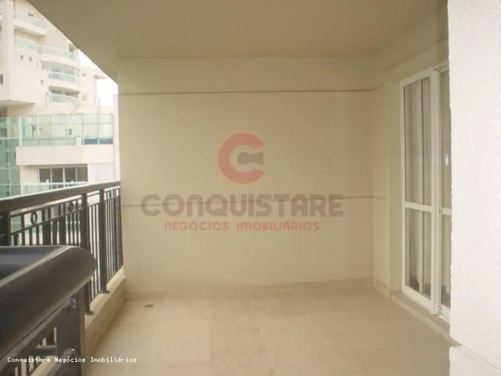 Apartamento para alugar com 3 quartos, 107m² - Foto 1