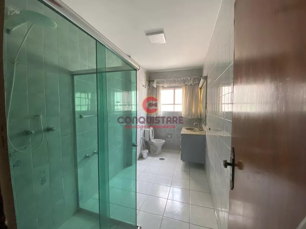 Apartamento à venda com 3 quartos, 240m² - Foto 3