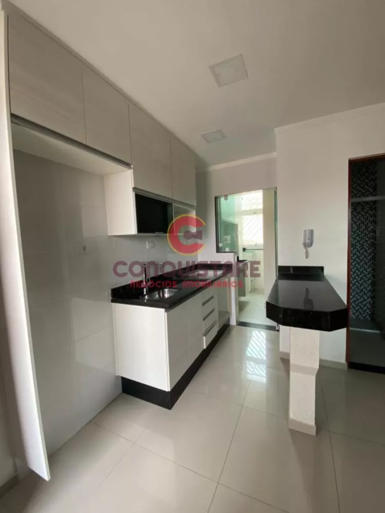 Apartamento à venda com 1 quarto, 30m² - Foto 2