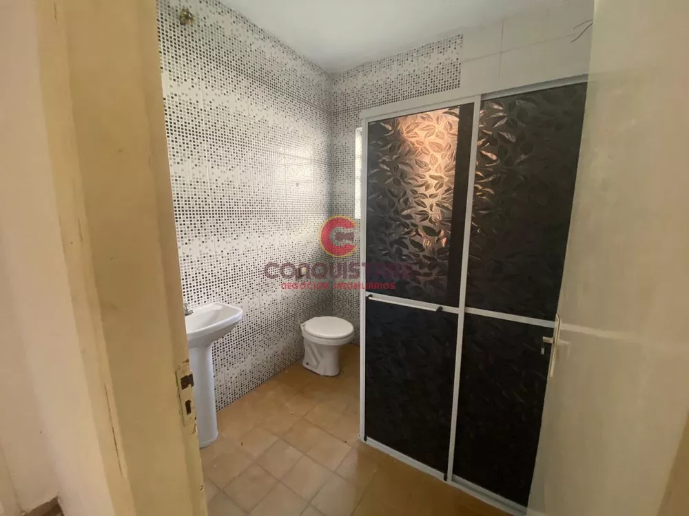 Casa para alugar com 2 quartos, 70m² - Foto 4