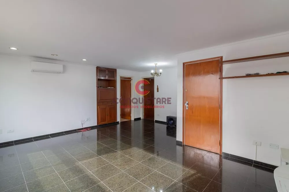 Apartamento à venda com 3 quartos, 142m² - Foto 3