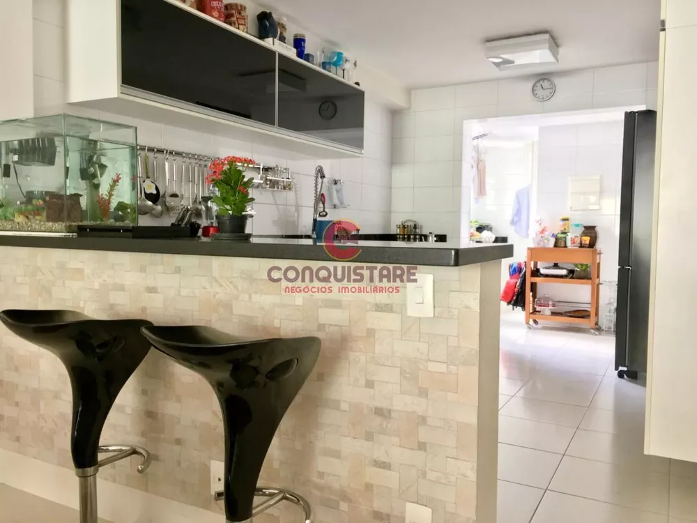 Apartamento à venda com 3 quartos, 142m² - Foto 12